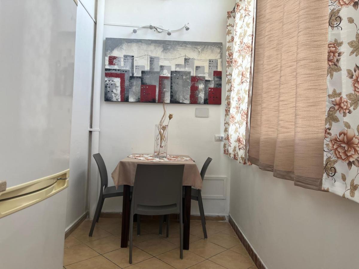 B&B Del Corso Palermo Bagian luar foto
